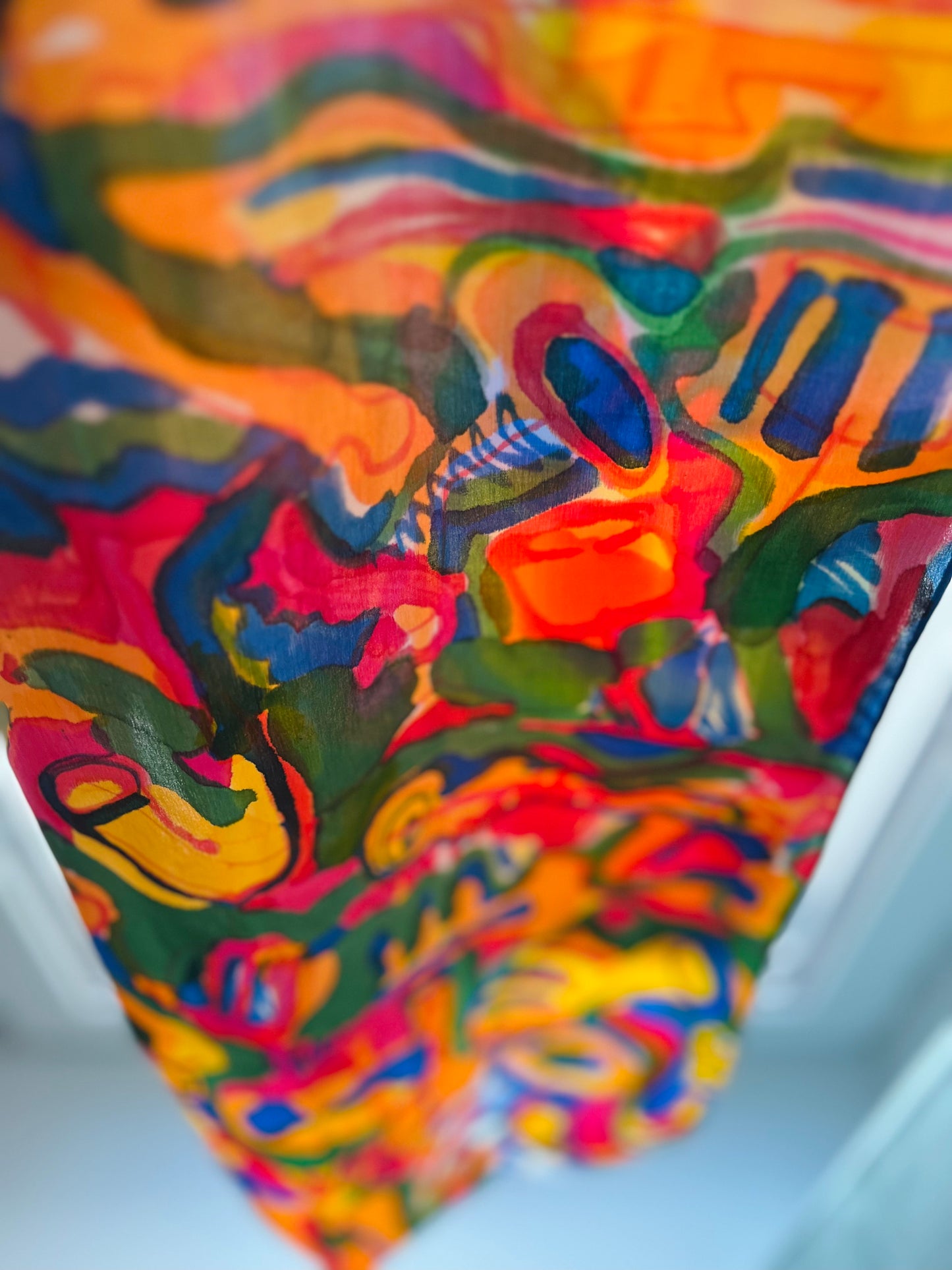 Instrumenty, barwny szal jedwabny, 150x30cm, 2023
