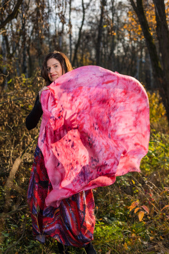 Różowa, chusta jedwabna, 114 x 114 cm, 2021